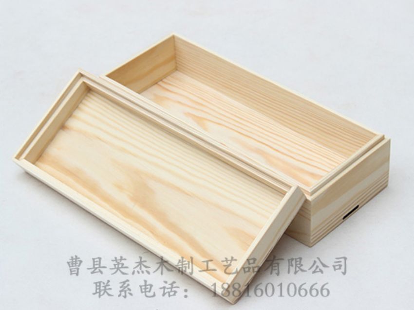 點擊查看詳細信息<br>標題：松木禮品盒可用繩子捆蝴蝶結(jié) 閱讀次數(shù)：1203