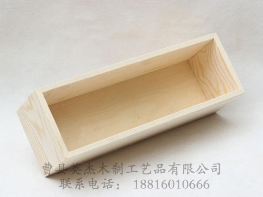 點(diǎn)擊查看詳細(xì)信息<br>標(biāo)題：松木原木色儲(chǔ)物盒 閱讀次數(shù)：1755