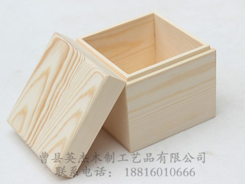 點(diǎn)擊查看詳細(xì)信息<br>標(biāo)題：松木原木色方盒 閱讀次數(shù)：1522