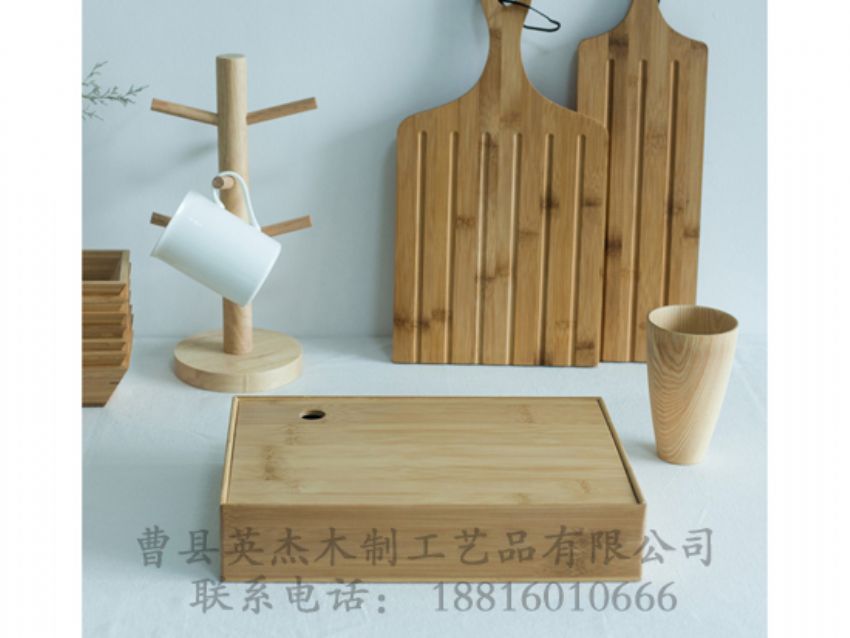 點(diǎn)擊查看詳細(xì)信息<br>標(biāo)題：竹木格子盒 閱讀次數(shù)：1581