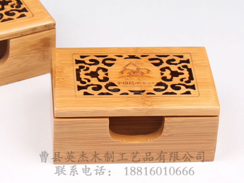 點擊查看詳細信息<br>標題：高檔竹木名片盒 閱讀次數(shù)：1315