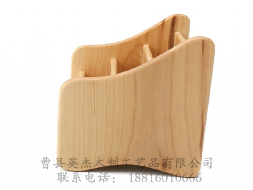 點擊查看詳細信息<br>標(biāo)題：櫻桃木遙控機器木盒 閱讀次數(shù)：1286