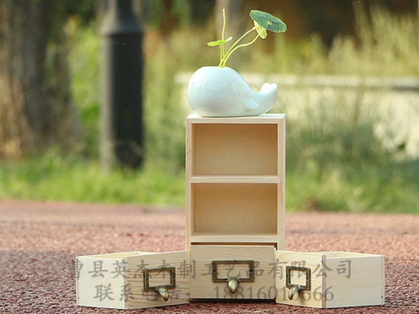 點擊查看詳細(xì)信息<br>標(biāo)題：松木3斗櫥子 閱讀次數(shù)：1655