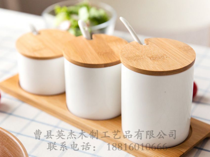 點(diǎn)擊查看詳細(xì)信息<br>標(biāo)題：竹木調(diào)味盒木蓋 閱讀次數(shù)：1714