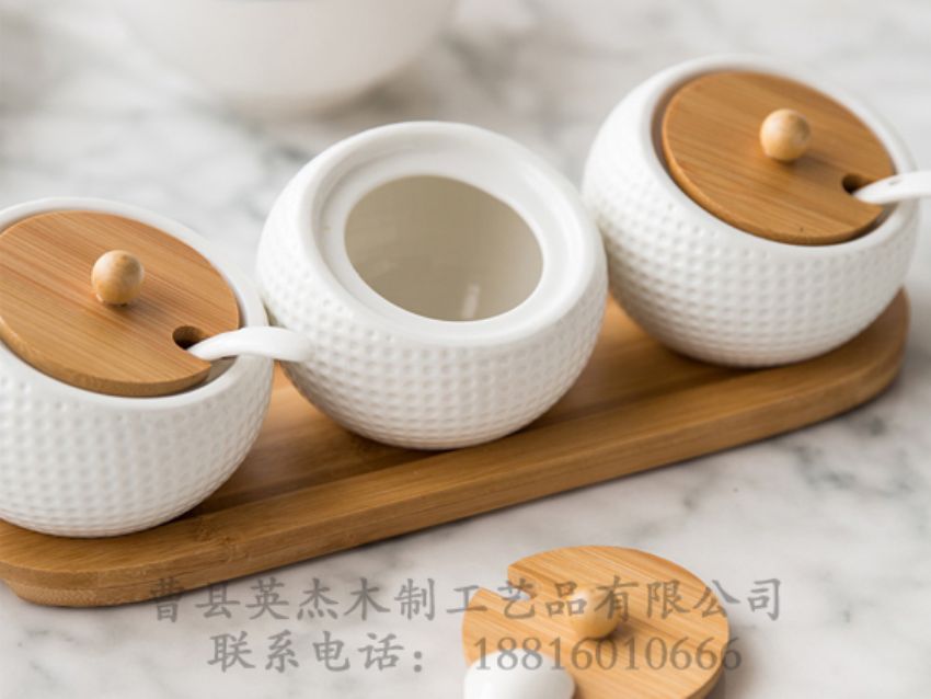 點(diǎn)擊查看詳細(xì)信息<br>標(biāo)題：竹木調(diào)味盒木蓋 閱讀次數(shù)：1678