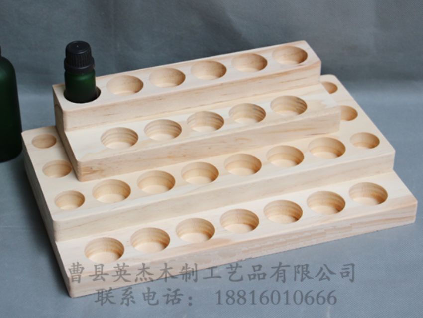 點擊查看詳細信息<br>標題：竹木精油木盒 閱讀次數(shù)：1592