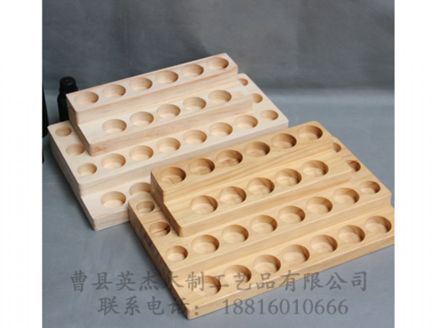 點擊查看詳細信息<br>標題：竹木精油木盒 閱讀次數(shù)：1542