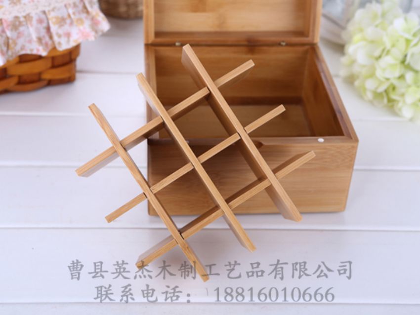 點擊查看詳細信息<br>標題：竹木精油木盒 閱讀次數(shù)：1545