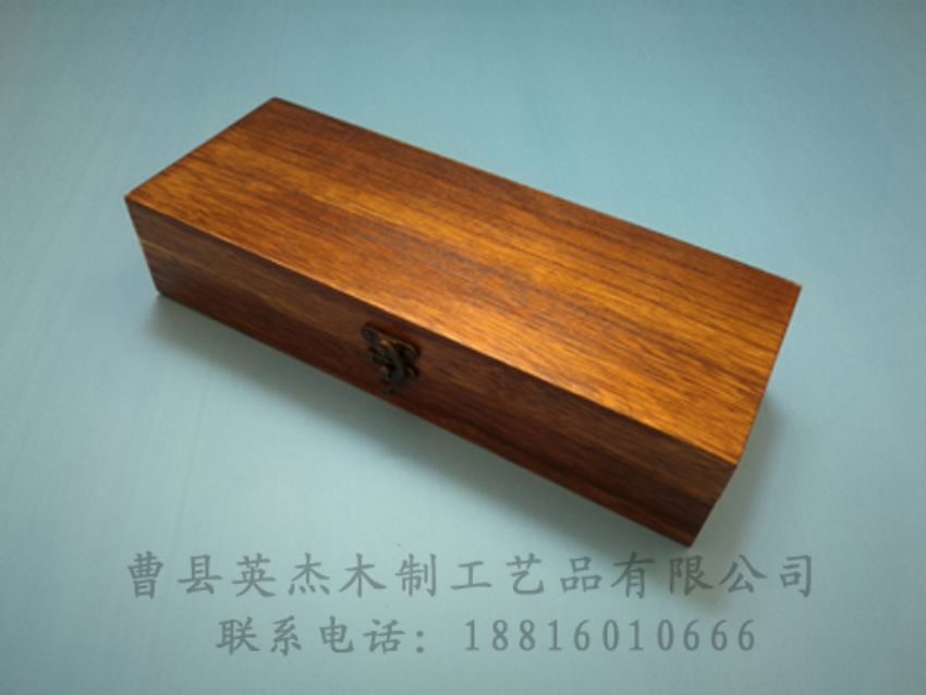 點(diǎn)擊查看詳細(xì)信息<br>標(biāo)題：竹木茶葉盒 閱讀次數(shù)：1175