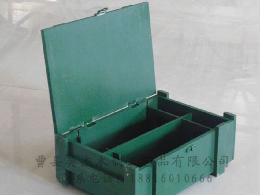 點擊查看詳細信息<br>標(biāo)題：木制白酒盒 閱讀次數(shù)：1734
