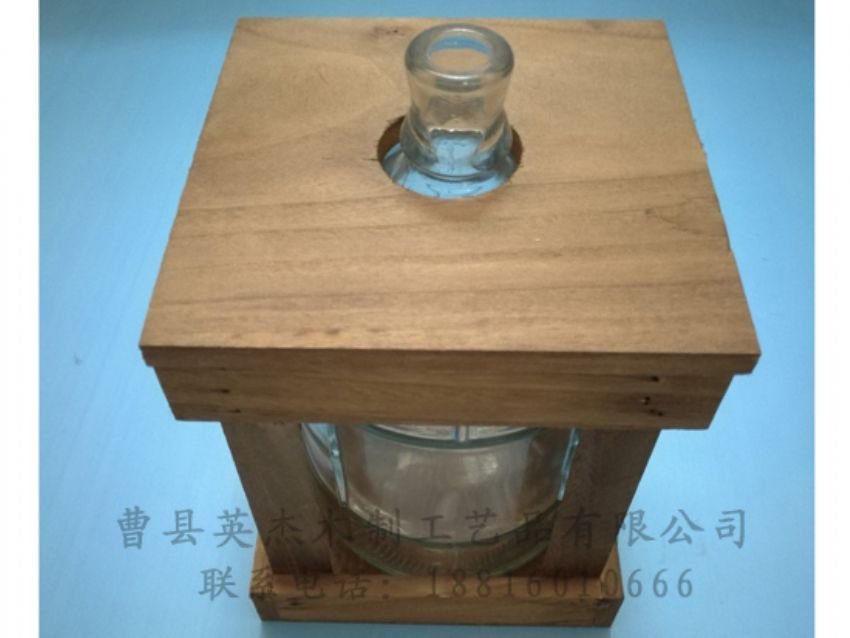 點(diǎn)擊查看詳細(xì)信息<br>標(biāo)題：木制底座  木制杯蓋 閱讀次數(shù)：1134