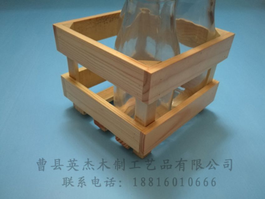 點(diǎn)擊查看詳細(xì)信息<br>標(biāo)題：木制底座  木制杯蓋 閱讀次數(shù)：1143