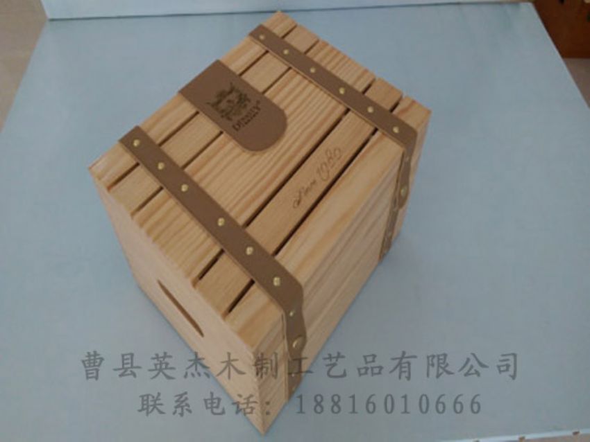 點擊查看詳細信息<br>標題：木制紅酒盒 閱讀次數(shù)：1126