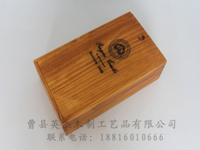 點(diǎn)擊查看詳細(xì)信息<br>標(biāo)題：木制紅酒盒 閱讀次數(shù)：1125