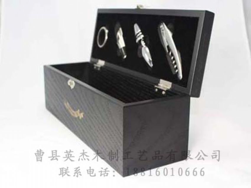 點擊查看詳細信息<br>標題：木制紅酒盒 閱讀次數(shù)：1664