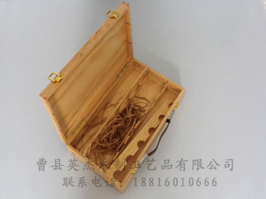 點(diǎn)擊查看詳細(xì)信息<br>標(biāo)題：木制紅酒盒 閱讀次數(shù)：1231
