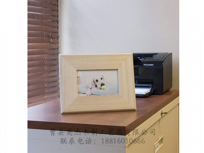 點(diǎn)擊查看詳細(xì)信息<br>標(biāo)題：實(shí)木相框 閱讀次數(shù)：1400