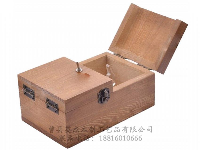 點(diǎn)擊查看詳細(xì)信息<br>標(biāo)題：木制文具包裝盒 閱讀次數(shù)：1200